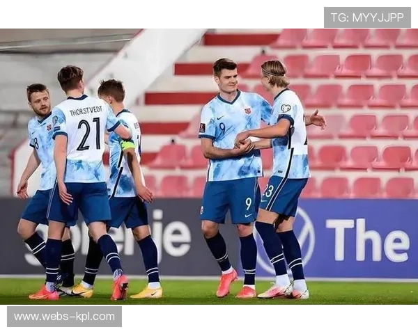 挪威队领跑小组意大利面临出线压力蓝衣军团争夺晋级名额形势严峻