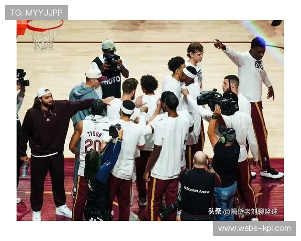 康涅狄格阳光队经历阵容巨变,赛季战绩下滑至联盟下游 康涅狄格阳光队经历阵容巨变,赛季战绩下滑至联盟下游