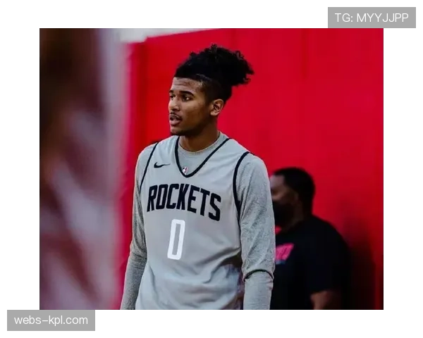 山西汾酒股份外援费尔德因膝伤缺席至少两周,球队后卫轮换将调整